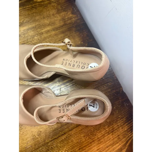 Journee tan heels size 7 - Image 4