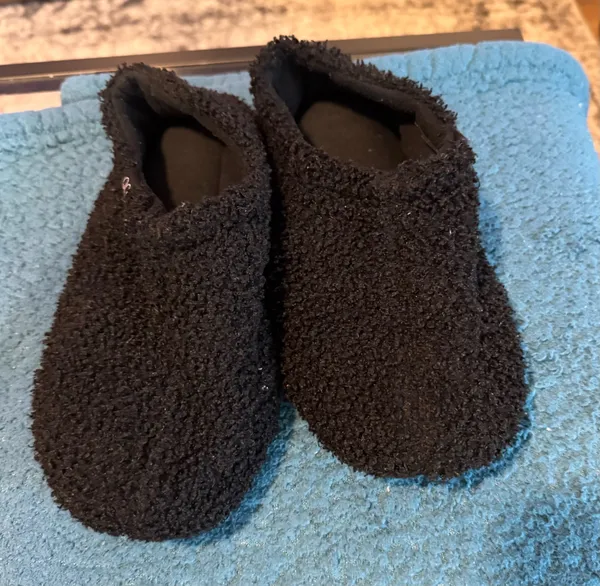 Slippers - Image 2