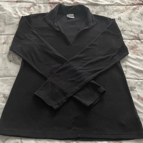 Columbia black fleece 1/4 zip closure logo on the back sweatshirt, size M top - Image 11