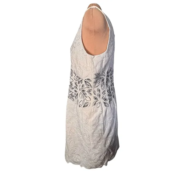 Antonio Melani White Embroidered Sheath Dress 14 Floral‎ Textured Midi Wedding - Image 4