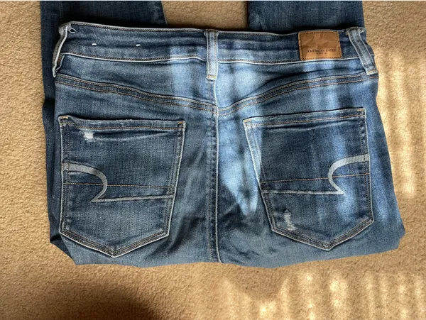 High-Rise American Eagle Jeans - Image 5
