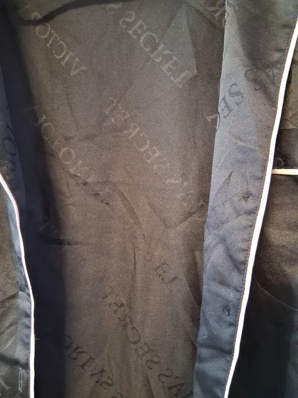 Victoria's Secret collared pj pajama top with pockets in black and white size medium. - Image 4