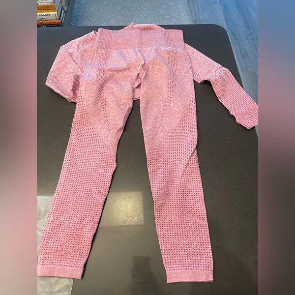Nwot Fitness Yoga Sport Dusty Rose Sport Set M - Image 5