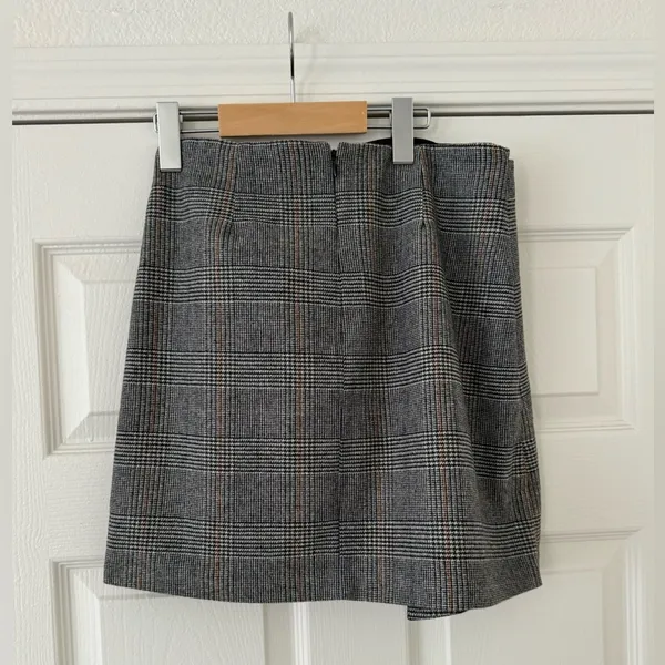 Aritzia Dorine Skirt size 4 - Image 4