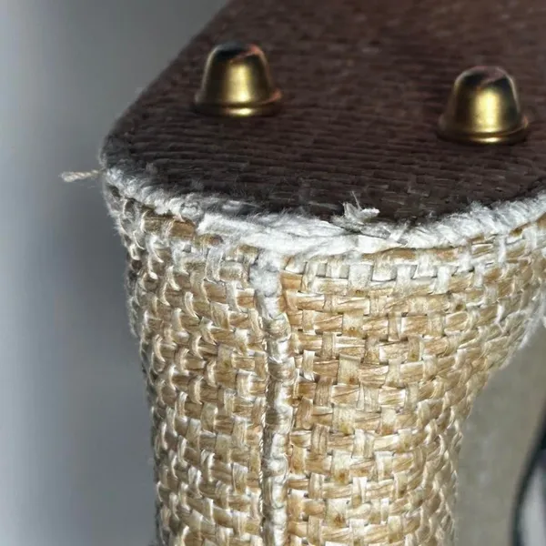 T309. vintage GUESS woven straw and beige croc-embossed tote bag - Image 4