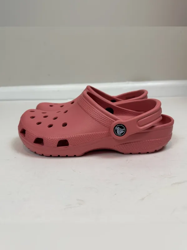 Crocs Classic Clog in Strawberry Wine M5 W7 Unisex Comfort Shoes - Image 5