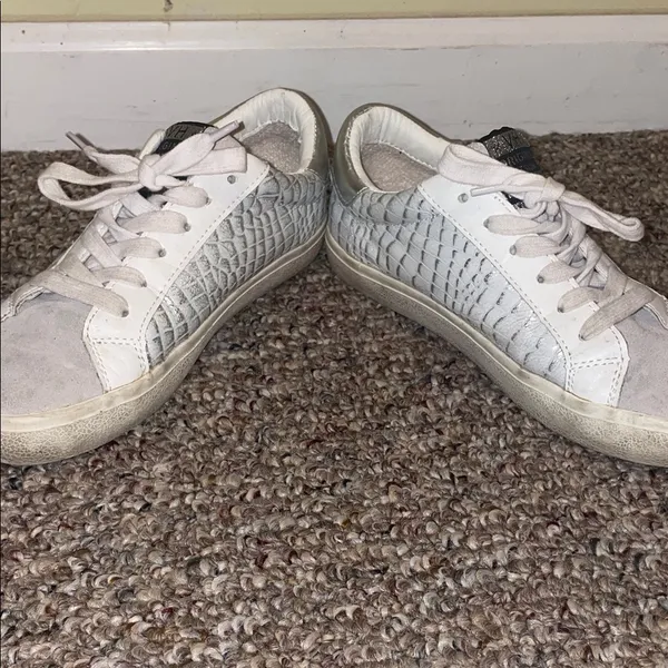 Womens Vintage Havana Croc Embossed Superstar Leather Shoes - Image 2