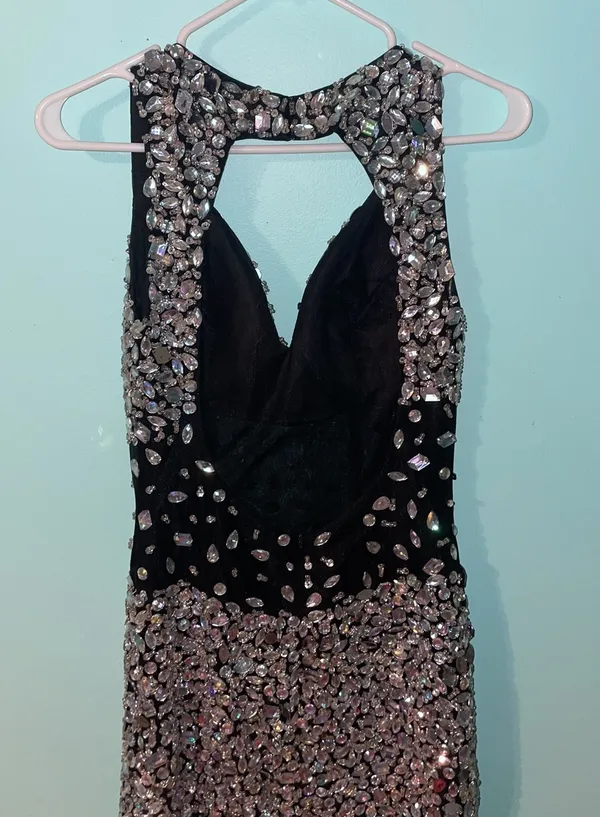 Boutique Beaded Semi Formal / Homecoming Dress - Image 3