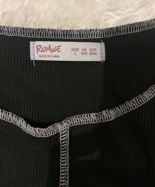Romwe Crop Top - Image 2