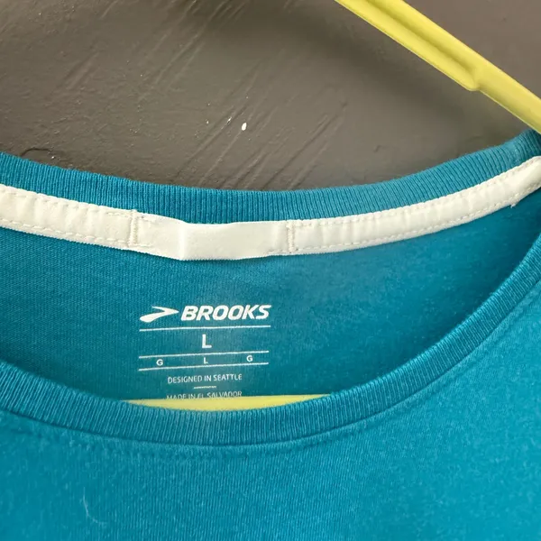 Brooks Womens Teal Blue Long Sleeve‎ Running Shirt Retro Stripe Graphic Large - Image 5