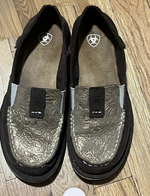 Ariat Golden Metallic Slip-Ons | Size 6 - Image 3