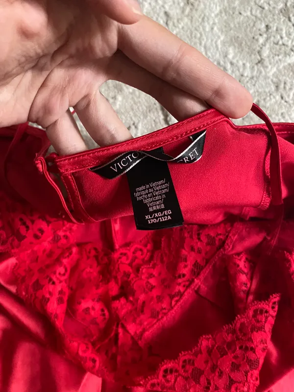 NWOT Victoria’s Secret satin red spaghetti strap lace trim cut out teddy romper - Image 5