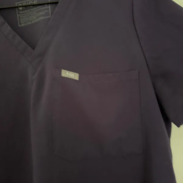 Figs Women’s Catarina Scrub Top 1 Pocket Nurse Medical Purple Size Medium - Image 6