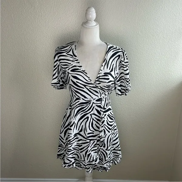 ZARA Wrap‎ Dress Animal Zebra Print Black & White xs - Image 4