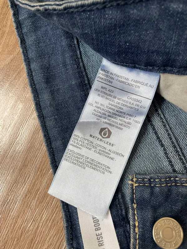 Signature by Levi Strauss NEW Mid-rise Bootcut jean Simply Stretch Women’s sz 6M - Image 15