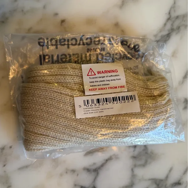 NWT PRETTYLITTLETHING Cream Ribbed Slouchy Handwarmers - Image 2