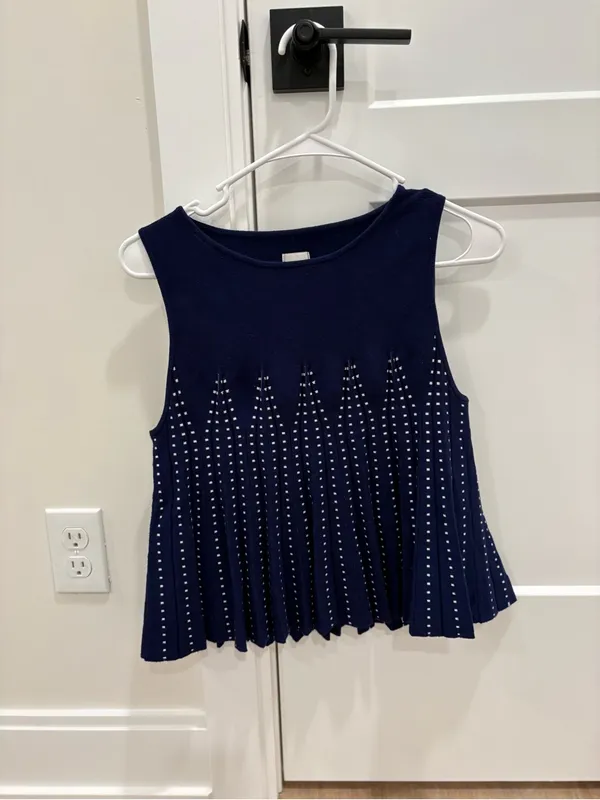 Maeve by Anthropologie Structured Swing Sweater Tank Size Small - Image 2