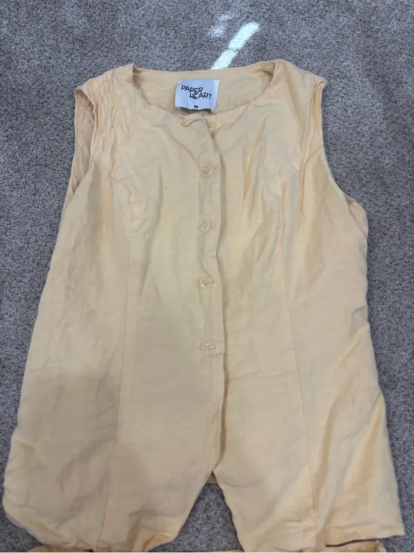 Paper Heart Linen Blend Vest and Skort Set Light Yellow Medium Linen Set - Image 16