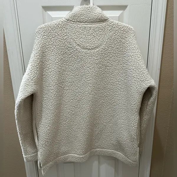 AERIE Ivory Cloud Sherpa Oversized Sweater Super Soft Cozy size Medium - Image 3