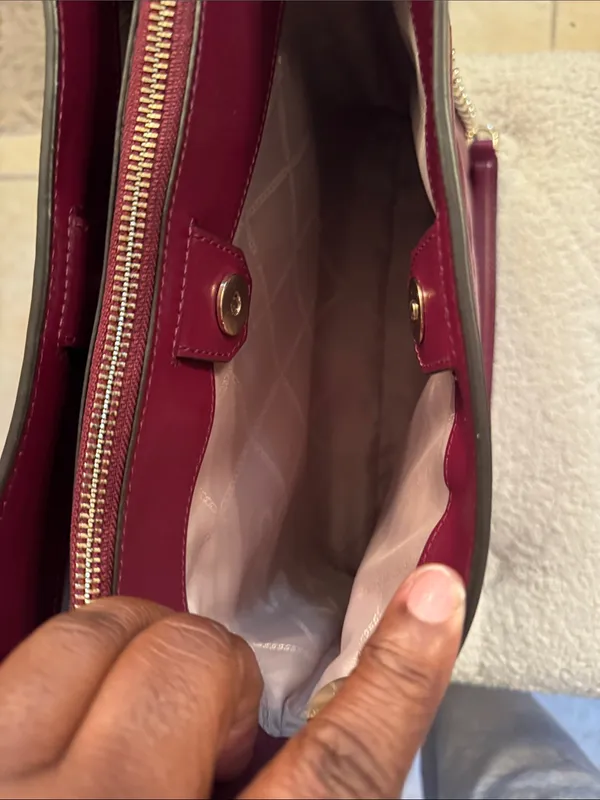Michael Kors Wine Quilted Chain-Handle Shoulder Bag - Image 7