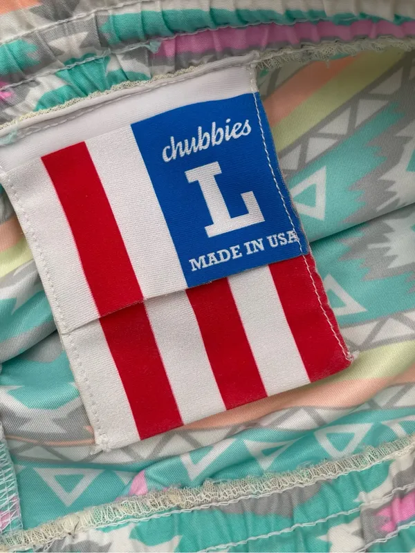 Chubbies Men’s Large Swim Trunks Aztec Print Swimming Board Shorts 5” Inseam - Image 4