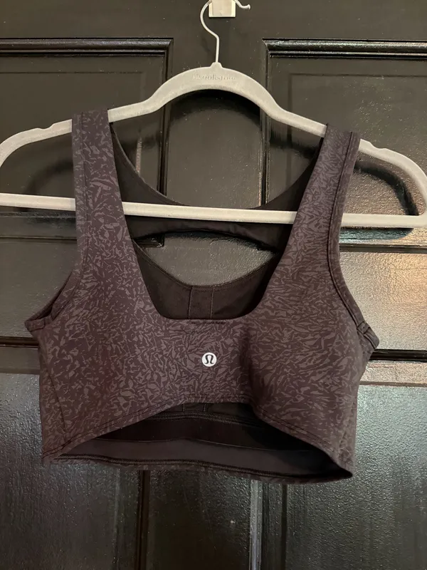Lululemon Everlux Cut-Out Train Bra - Image 4