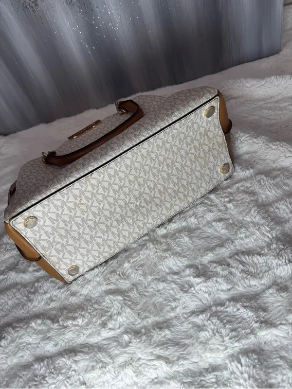 Michael Kors Rochelle Satchell - Image 5