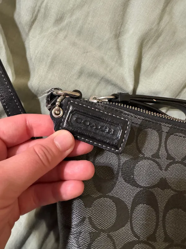 Coach Peyton Signature File Bag - Image 9