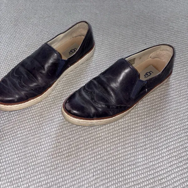 UGG Women's Hadria Navy Blue Leather Slip On Wingtip Loafer Shoes Sz 8 - Image 3