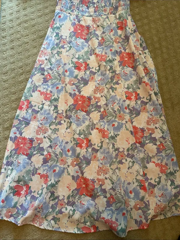 ASTR Smocked Square-Neck Floral Midi Dress in Pastel Multi, Medium NWT - Image 7