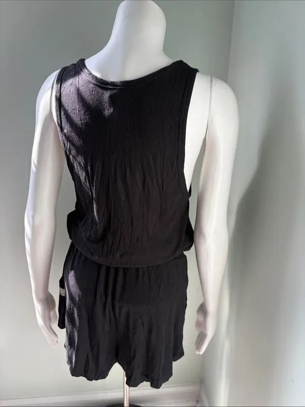 VUORI Torrey Black Ribbed Sleeveless Romper Small - Image 8