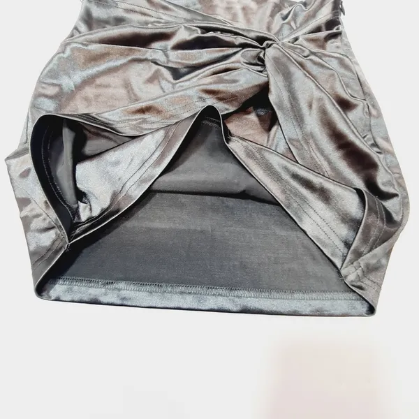 Superdown Samara Knot Mini Skirt in Silver - Image 4