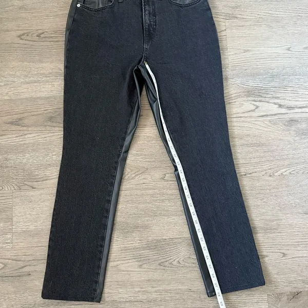Universal Thread Mid‑Rise Faux Leather 80’s Slim Jeans - Size 10R -‎ Black - NWT - Image 8