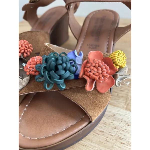 Fabio maggenti brown heel wedge leather flower accent Sz 7 boho floral See De - Image 4