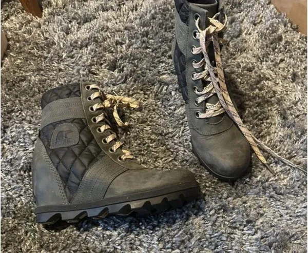 Women’s Sorel Boots - Image 4