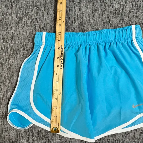 Nike Women’s Tempo Dri-Fit Mid-Rise 3 Inch Running Shorts - Image 14