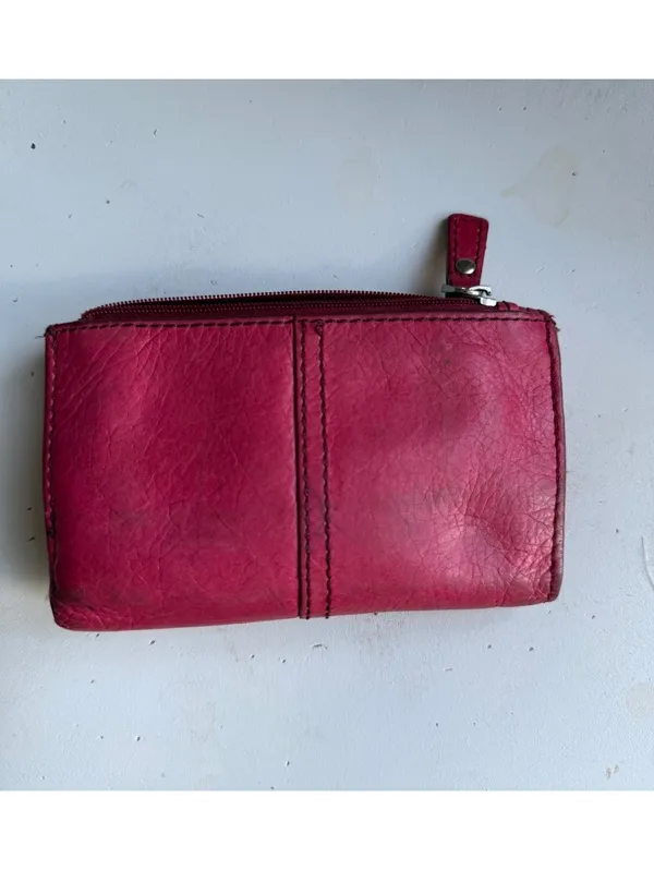 Fossil Red Leather Trifold Wallet with Zipper Pocket - Image 2