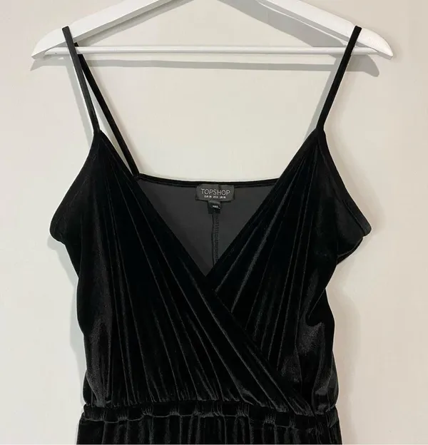 Topshop Women’s Sleeveless Faux Wrap Velvet Jumpsuit Black Size 6 EUC - Image 2