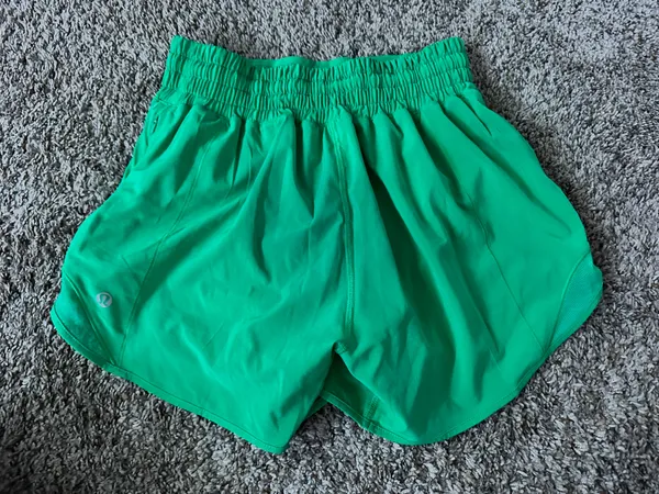 Lululemon Hotty Hot Shorts 4" - Image 2