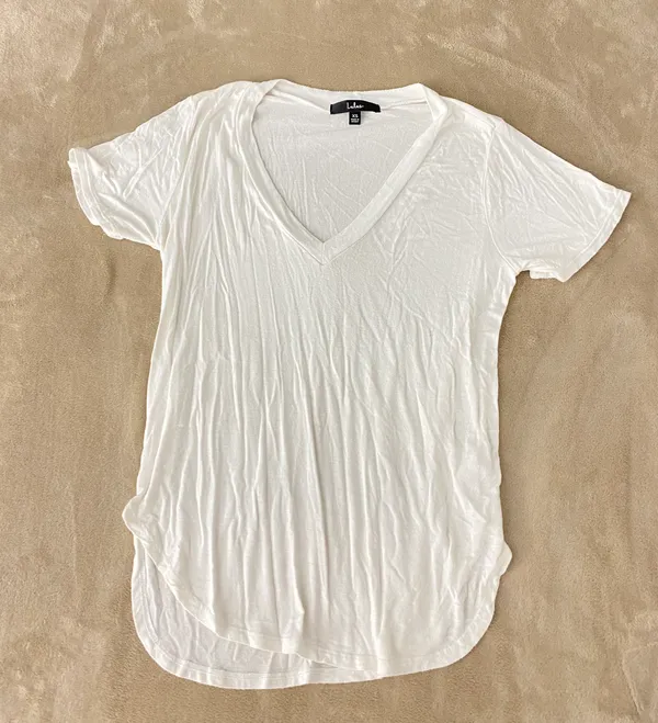 Lulus White V Neck Shirt - Image 2