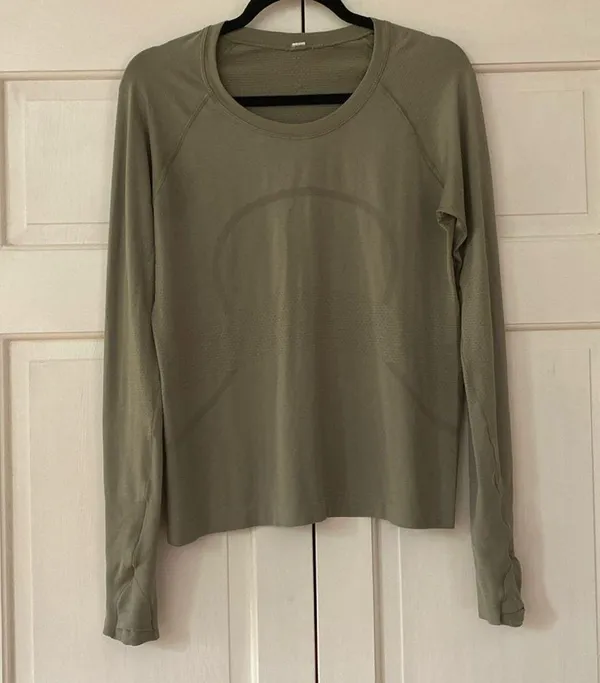 Lululemon Swiftly 2.0 Race Length Long Sleeve Size 10 Athletic Shirt Green - Image 3