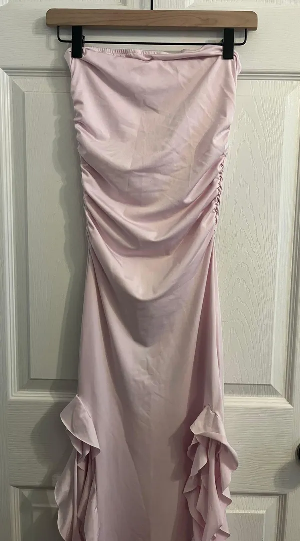 SheIn pink maxi dress ruffled trim - Image 4