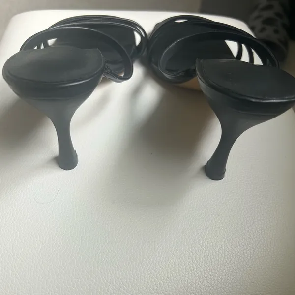 Elegant Black Women's Sandals Worn once size 38 - Image 3