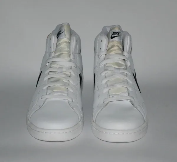 Nike white leather high tops with black swoosh - Image 4