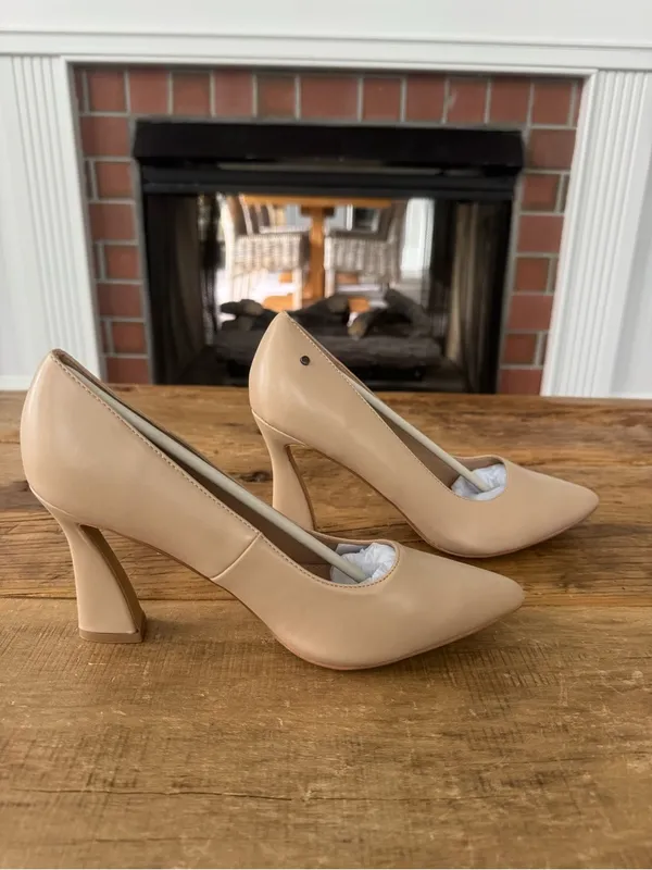 NEW IN BOX French Connection Nude Raven Pumps Flared Block Heel ~ size 10 - Image 9
