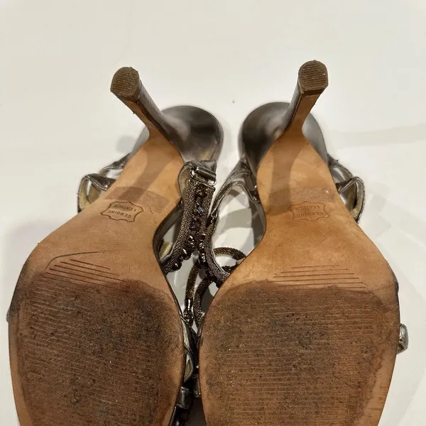 Women's Veronica‎ Pewter Sandals Heels Limited Edition - Size 8. - Image 12