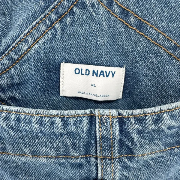 Old Navy Overall Shorts Women's XL Blue Denim Shortalls Cuffed Classic - Image 4