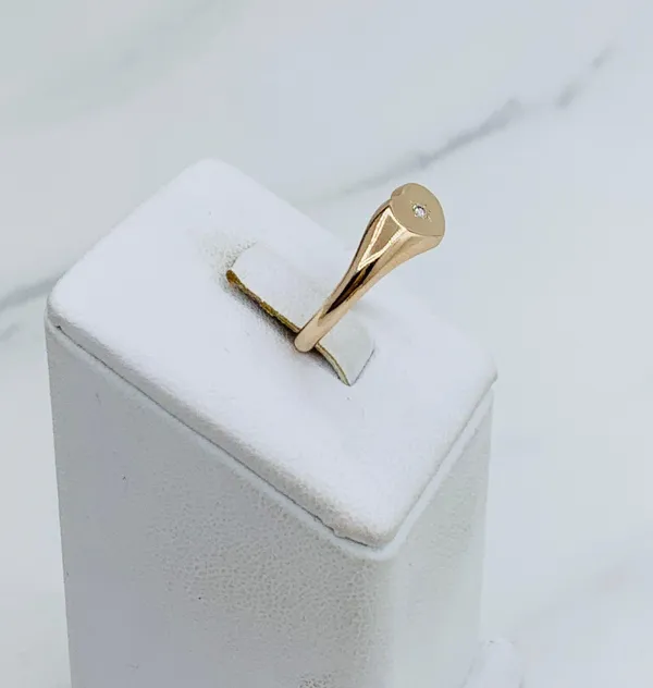 10k solid gold ring heart minimalist ❤️ Ring Size 7.5 ❤️ Rose gold Heart with cubic zirconia ❤️ - Image 4