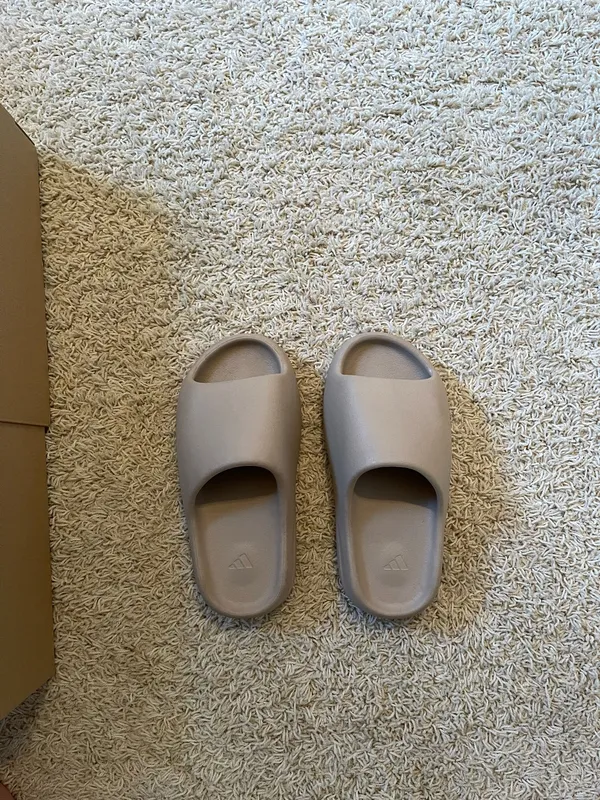 Yeezy Slides “Pure” - Image 2