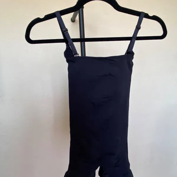 NEW‎ SKIMS Seamless Sculpt Butt Lifting Open Bust Bodysuit in Onyx Size M - Image 10